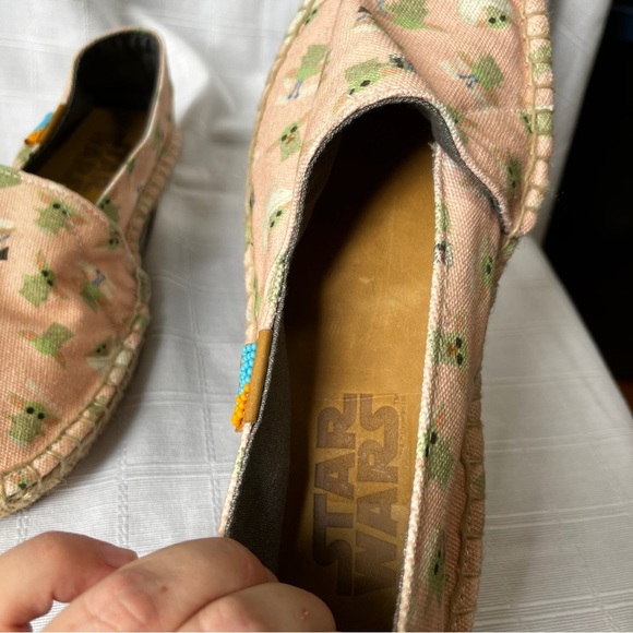 Ubuntu x Star Wars Grogu The Child Afridrilles Slip-On Shoes 7.5 Wide - Picture 6 of 13